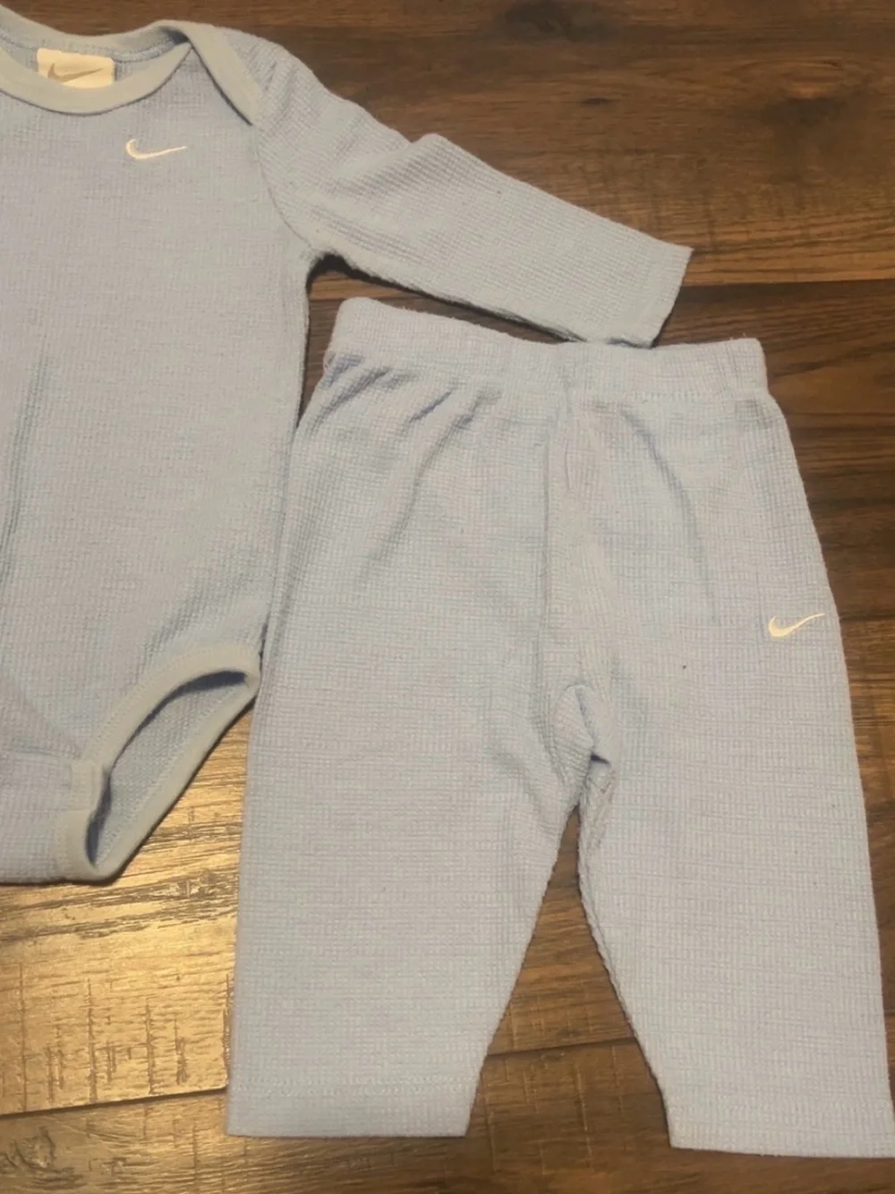 N/A nike light